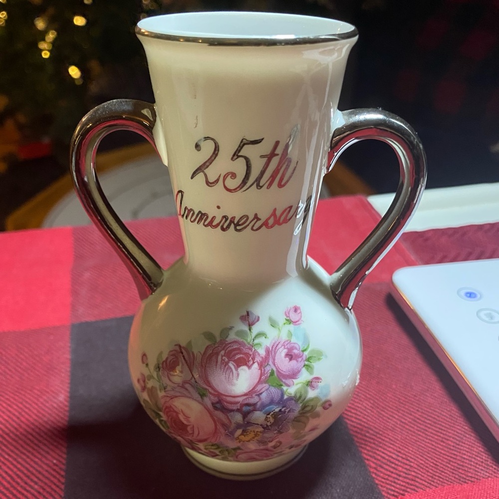 25th Anniversary Vase 5.5” with silver coloured trim